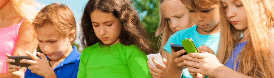 Medienkonsum bei Kindern Handy